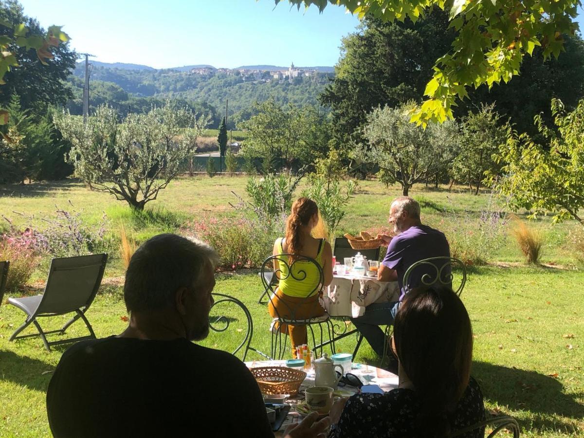 Mas La Cigaliere Bed and Breakfast Venasque Εξωτερικό φωτογραφία