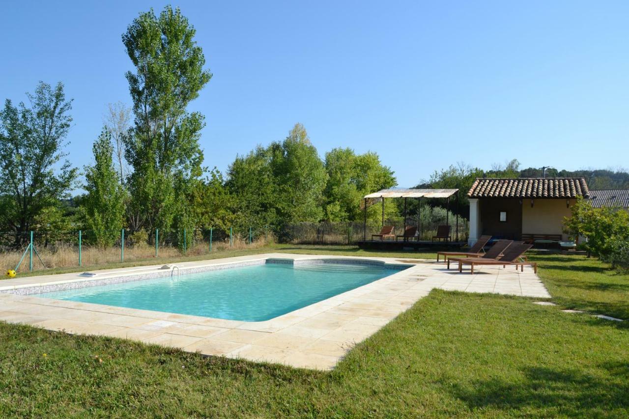 Mas La Cigaliere Bed and Breakfast Venasque Εξωτερικό φωτογραφία